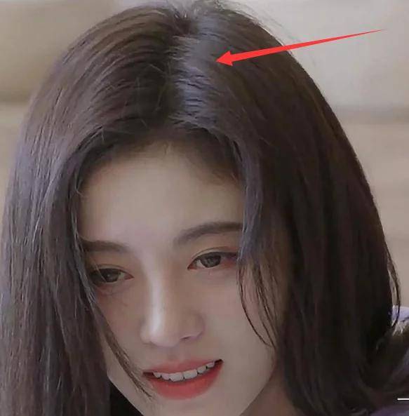 范冰冰|同一发型下鞠婧祎发量猛增，范冰冰都比不上，还被质疑纹发际线？