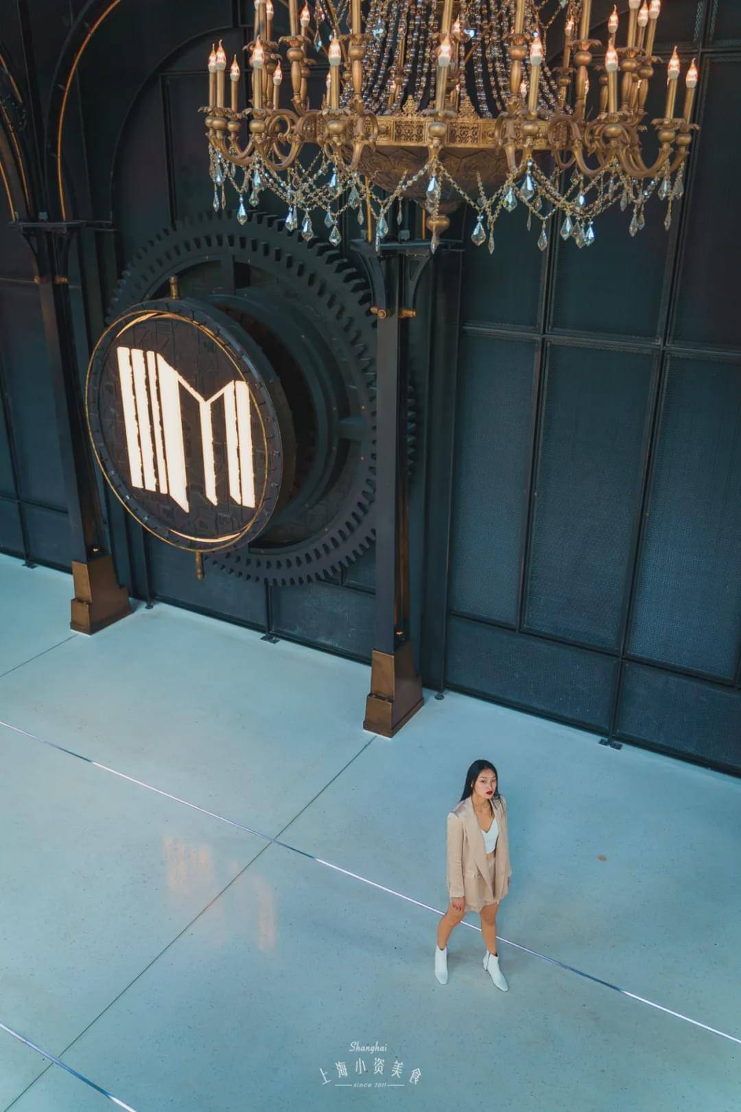 赛博|24H不打烊，赛博朋克复合咖啡空间太时髦！