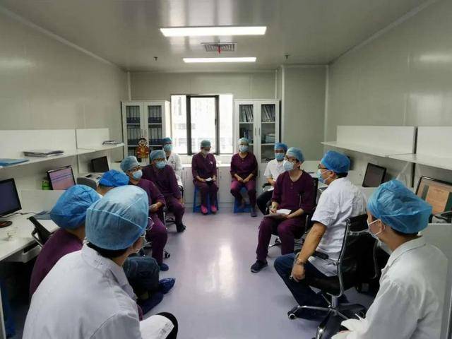 4岁男童18楼坠落奇迹生还全身多处骨折