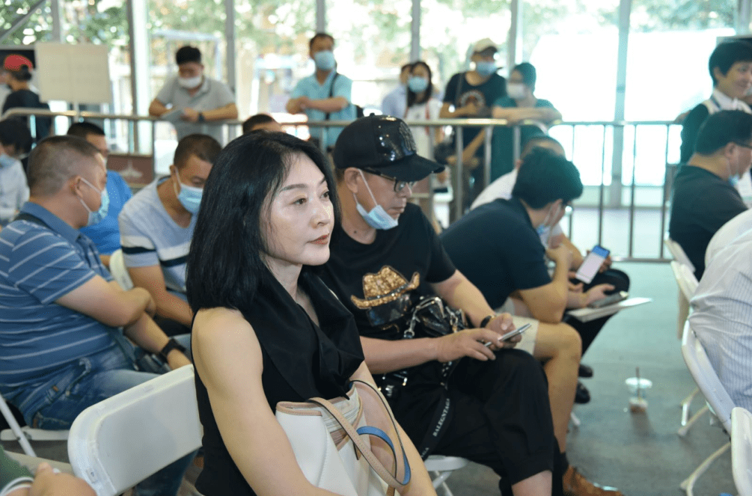 中国|澄明入心 一诗一吟—上海市贵州商会与三联书店联袂打造“站桩意向诗”发布会