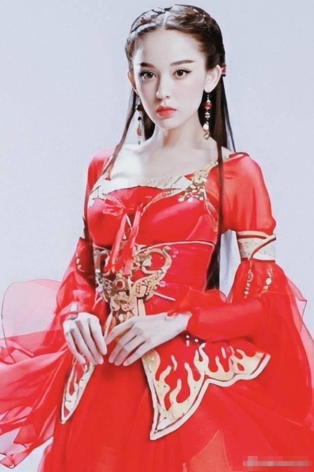 版本|原创娜扎两次出演貂蝉，一个版本美艳动人，另外版本看一眼就让人难忘