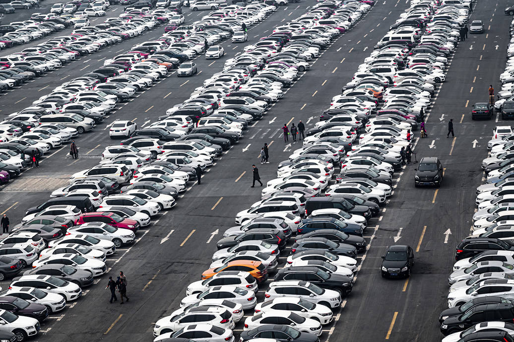 汽车产业占gdp_三大产业占gdp比重图