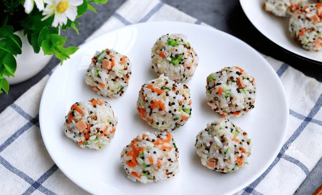 三色藜麦怎么做才好吃 b283617429aa4d9dab933785d337ffa7.png