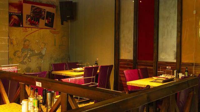 钱锋炭|激情8月来钱锋炭缸烧烤赢百威免单大奖炭缸烧烤遇上品质啤酒