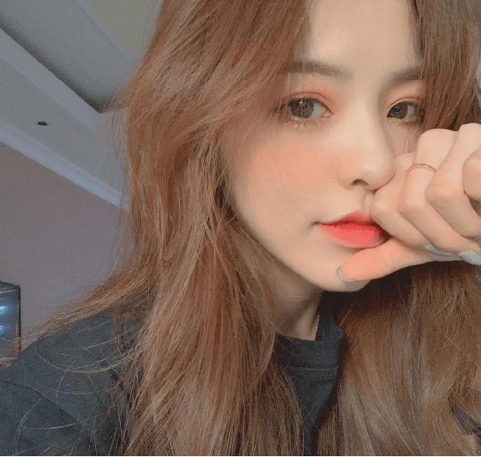 事件|刘思瑶又出黑料!撒野事件后又曝整容,水友:我和她一个医院