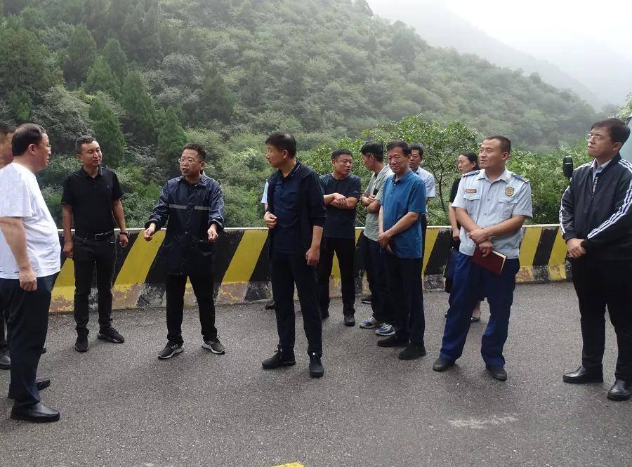 交城县玄中寺地质灾害隐患点两侧落石排查情况和地质灾害防治等工作