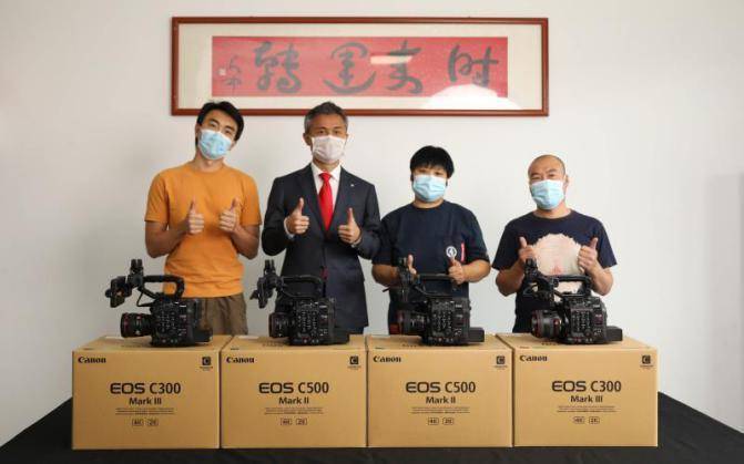 携手同行！北京创欣博远文化传媒采购佳能CINEMA EOS电影摄影机