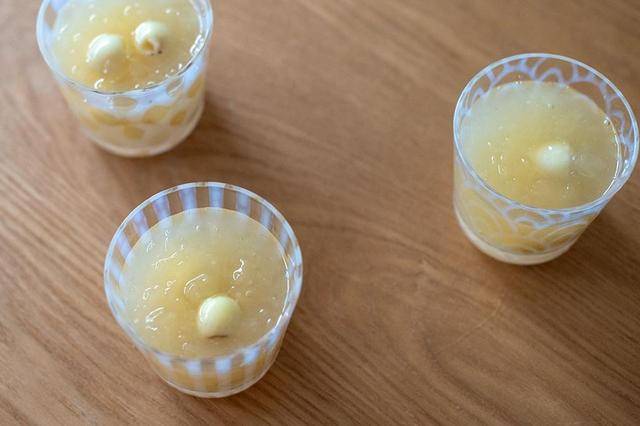 可以用什么泡水喝去湿气 6588cdc0d2d44249a2b726492f4fcc5a.jpeg