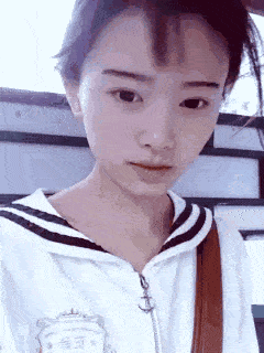 刘海|当毛发都在伪造的鞠婧祎失去刘海，场面瞬间窒息！