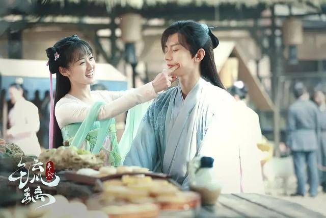 观众|原创《琉璃》热度不减，《且听凤鸣》表现平平，两部剧的差距在哪里？