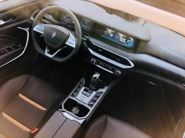 10万低油耗suv排行榜_原创这几款10万左右的SUV,综合油耗都很低