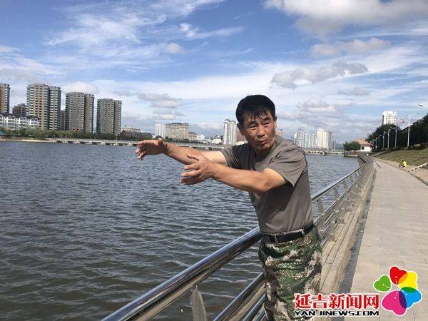 爷孙落水 危急时刻年近六旬延大教师崔正浩出手