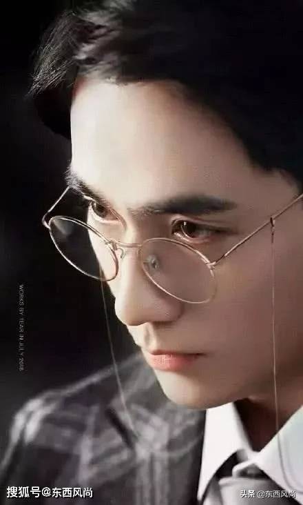 怎样让自己变得好看男生 8f31a56e30c64fc587658460d3b5642a.jpeg