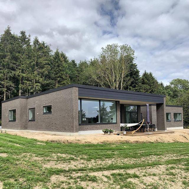 山上的房子怎么盖的 94ce7fff27124978b668766913bca4bd.jpeg