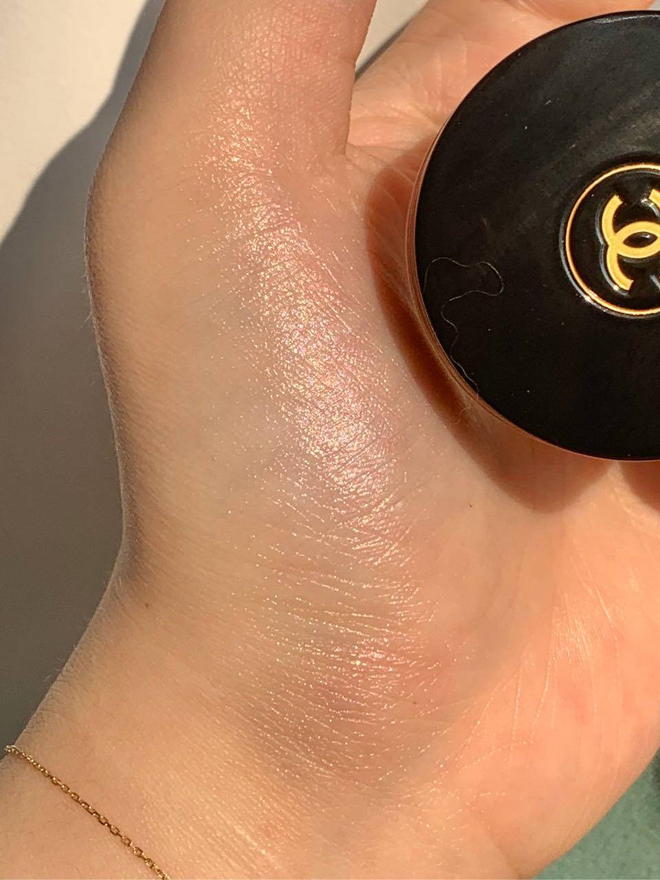 一面|高级感一扫就有，让你一面变立体脸的神器 —— 高光