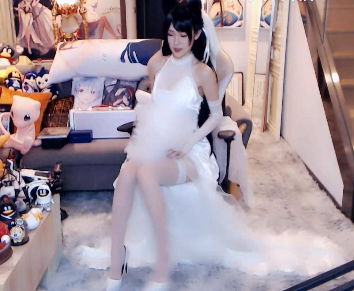 婚纱cos服_体操服cos(2)