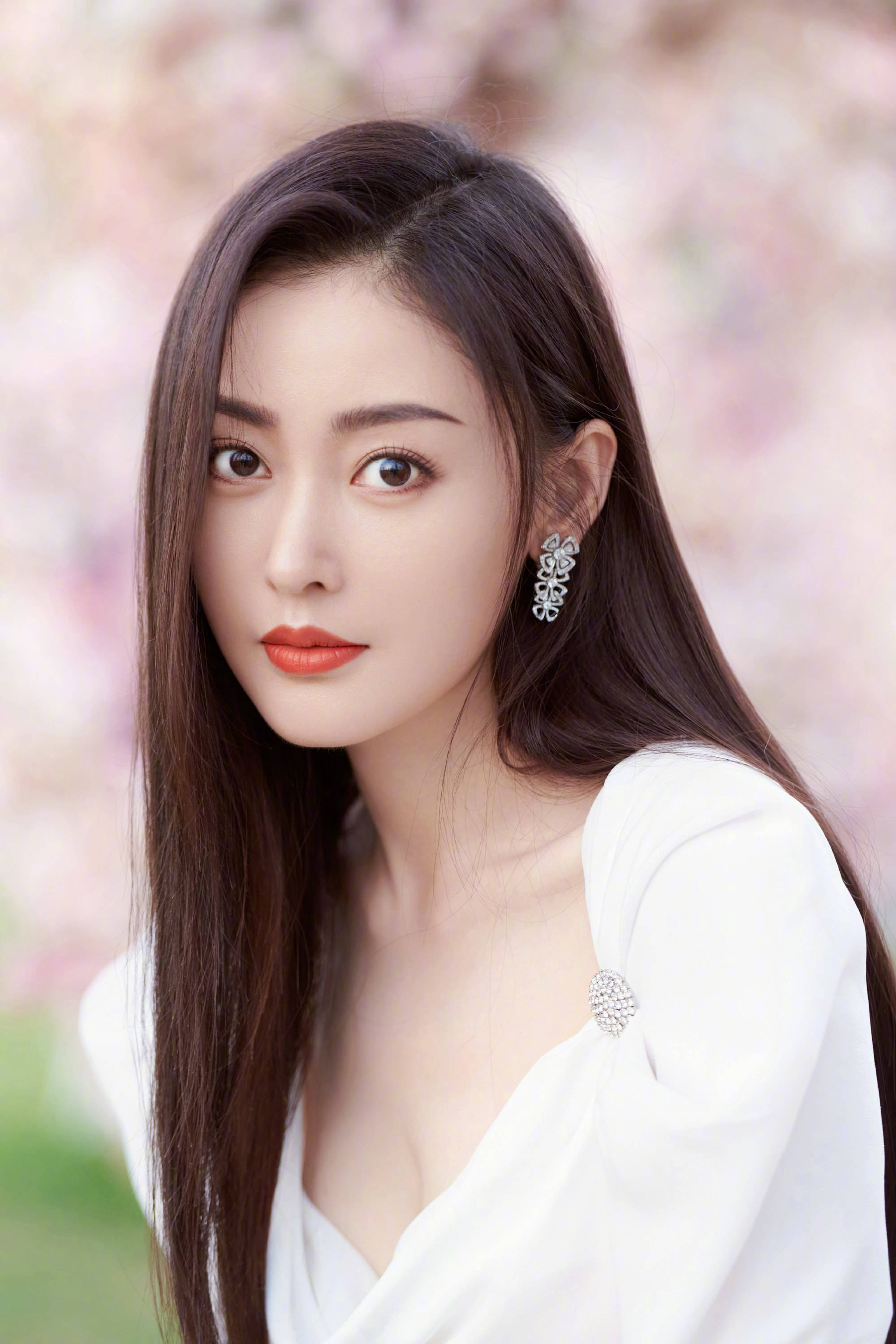 李小龙|原创现代李小龙：如果我的电影超越吴京的战狼，我想送江疏影一套房