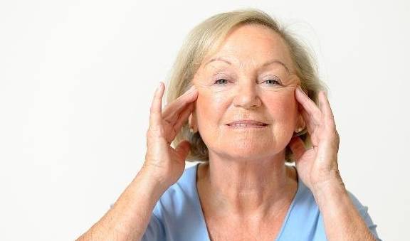 怎么样消除脸上的老年斑 b4c9d0de03cf49eeb6258fe2fe72bf09.jpeg