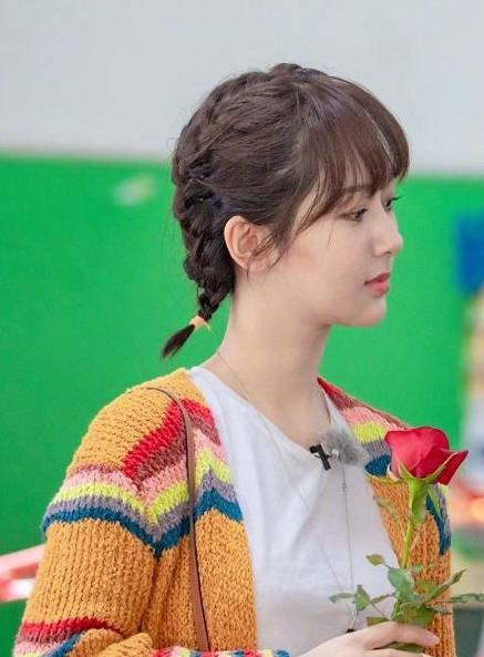 穿法|“五五分”穿搭已经过时了！试试杨紫的“叠穿法”，简直太新潮