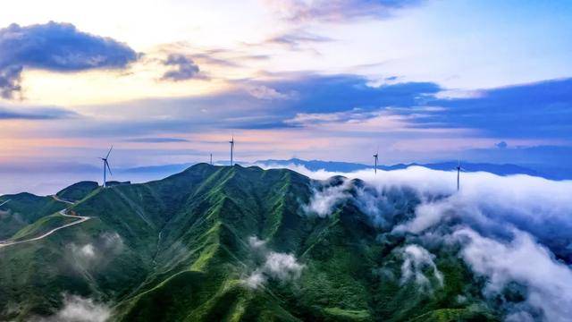 辽宁建平县经济总量_辽宁建平县城市夜景(2)