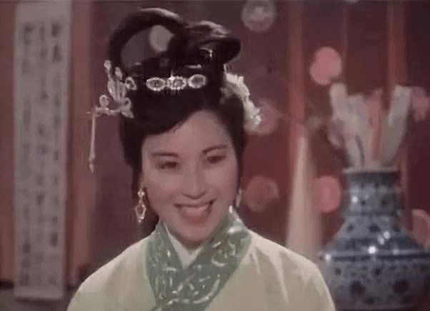 词人的排名_近代女词人照片