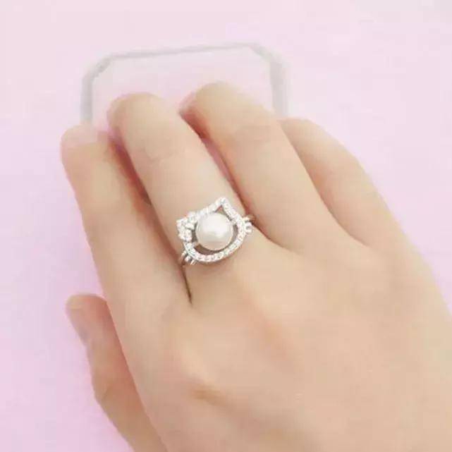 梦见结婚戒指断了,情感纽带受损的预兆? 梦见结婚戒指断了,情感纽带受损的预兆?