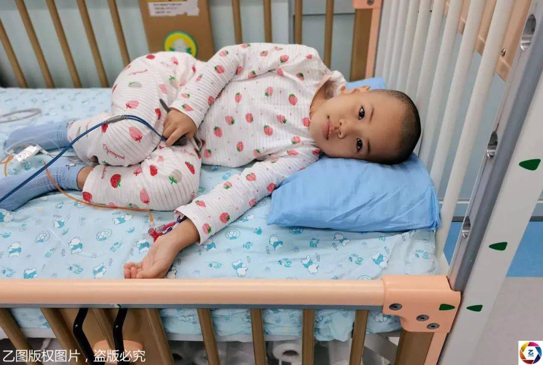 移植|妈妈却大发雷霆，真相心酸男孩攒几个月零花钱给妹妹买了个玩具