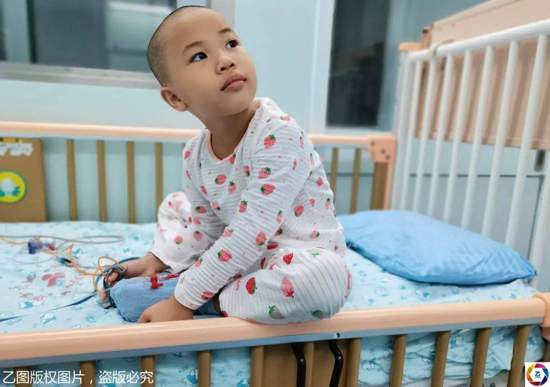 移植|妈妈却大发雷霆,真相心酸男孩攒几个月零花钱给妹妹买了个玩具