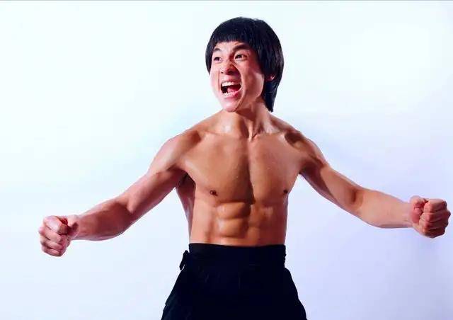 沛县|原创现代李小龙喊话秦岚：我拒绝娶你，是因为你的粉丝骗我200块钱