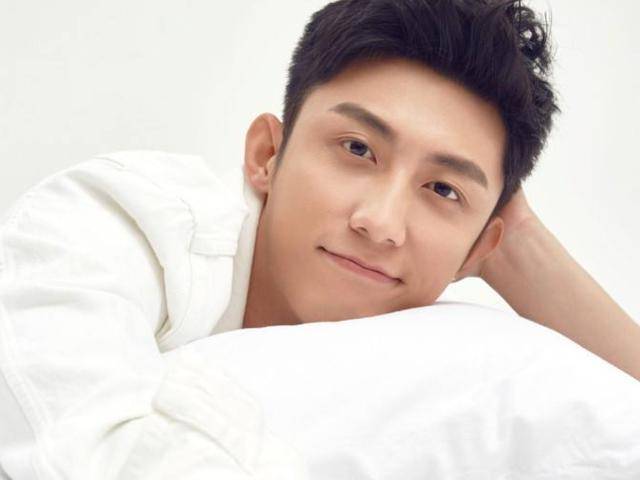 生活|人气爱豆黄景瑜，误打误撞成明星后，坚持扎扎实实演戏