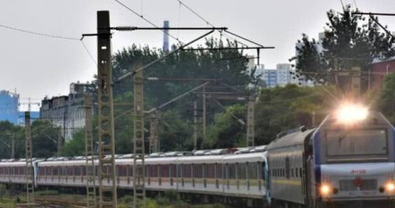 gdp与铁路货运量的关系_中国铁路图