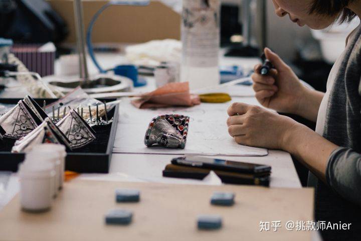 tiers|传奇初始之地，香奈儿2020 Métiers d'Art 工坊系列深度解密