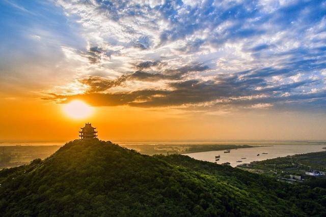 濮城GDP_中国gdp增长图