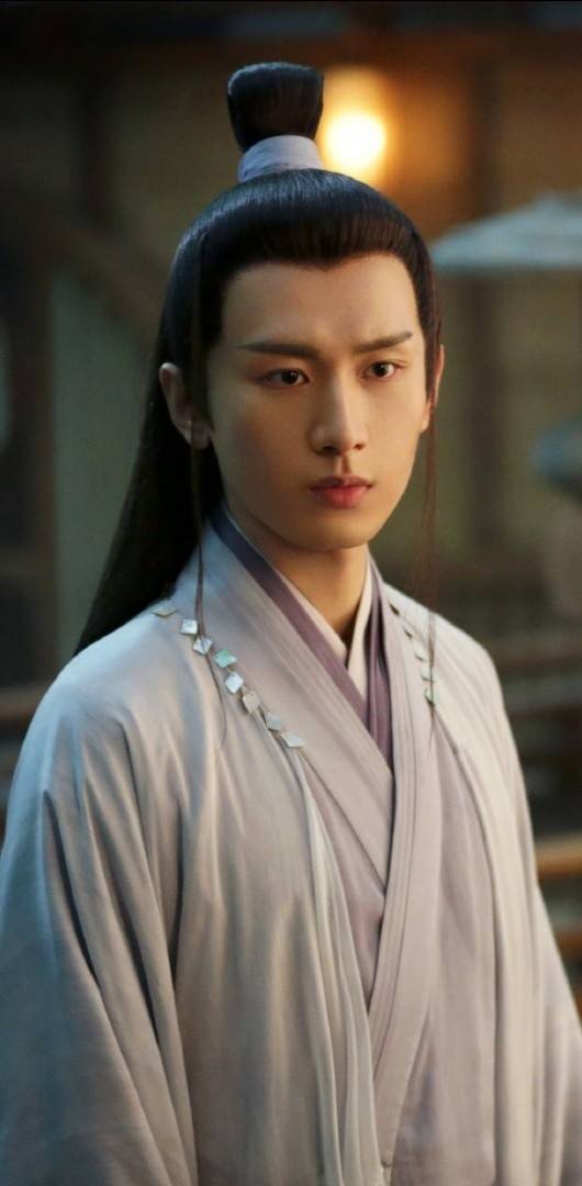 神成|原创成毅第一部作品脸又胖又圆，却特别清秀帅气，这颜值难怪会红