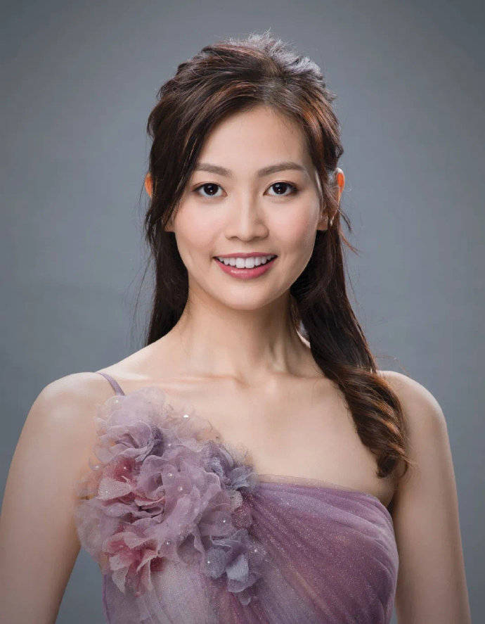 原创2020港姐前三甲出炉这一届算是比较不错的了身材颜值都不错像邻家