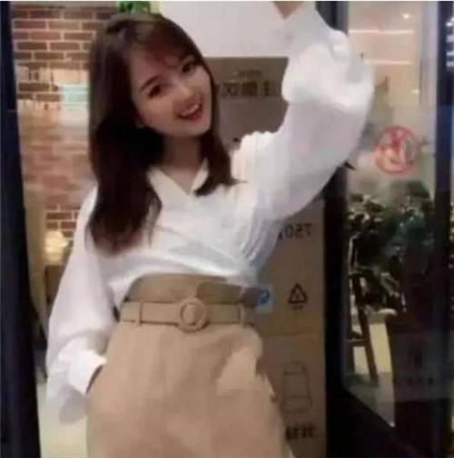 身高|如今已打拼出百万身家,像极一女明星身高仅1米3的“袖珍女孩”