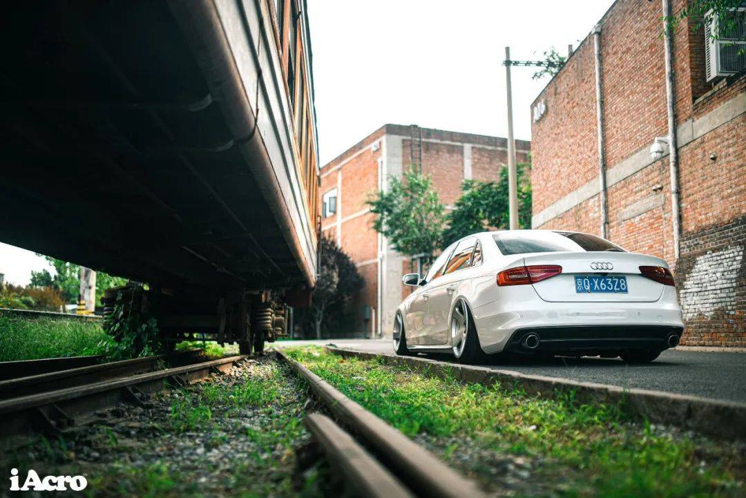 工作|iAcro设计师开什么车？