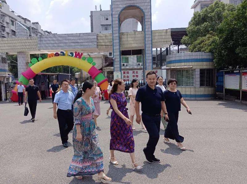 岳塘区|一切为了学生——郭勇带队督查岳塘区开学工作
