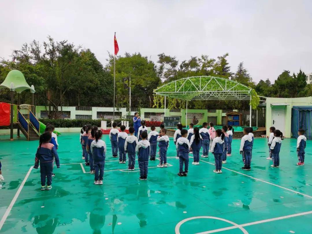 升旗|昆明市西山区春苑幼儿园开学啦！