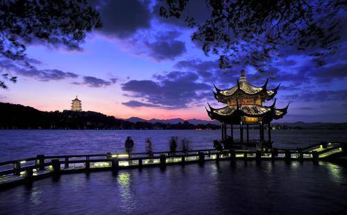 杭州旅游景点排行榜，杭州必去的景点都在这里(附2023年排行榜前十排名名单)