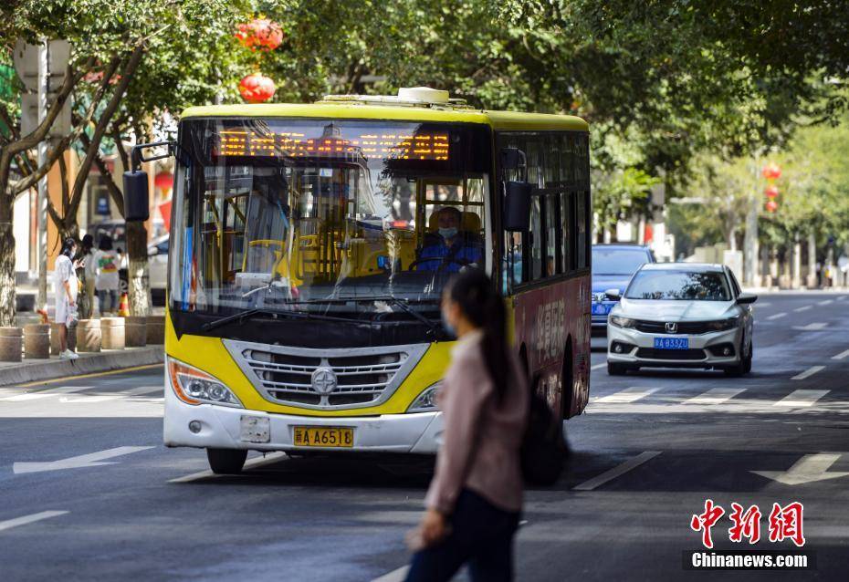 乌鲁木齐部分公交线路恢复运行