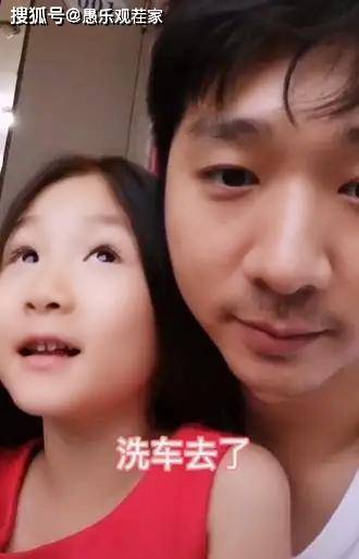 近照|原创陈佩斯孙女近照曝光颜值极高，儿子30岁仍靠他铺路被嘲啃老