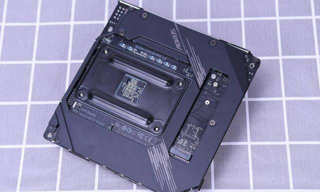 便宜的itx装机 9d0c3d013d3a4c49b9f409eb20ae0a58.jpeg