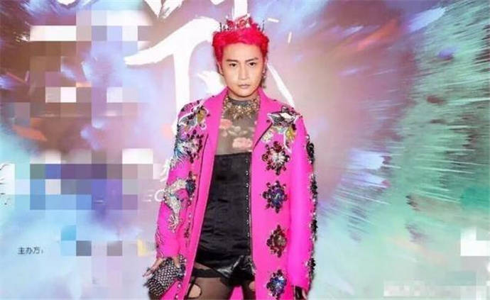 陈志鹏|陈志朋为什么变成这了 陈志朋服装怪异辣眼睛