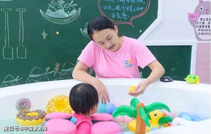 婴儿|挂羊头卖狗肉——打着免费婴儿游泳的旗号卖保险