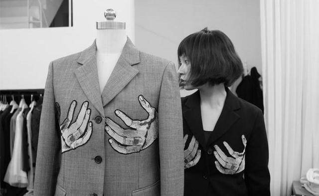 姐姐|《乘风破浪》姐姐们带火的5个国潮品牌,好看不贵,百元就能买到