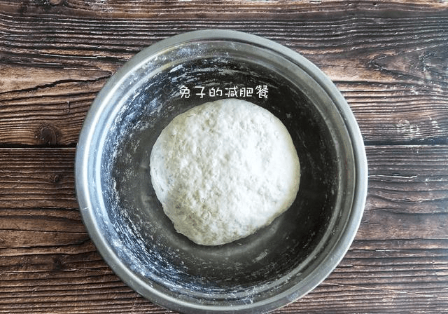面粉做点什么好吃 eaca53a8289d4cdeb4599c8605103a3e.png