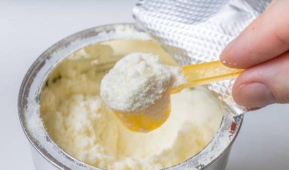 维生素|宝宝一定月龄之后，维生素AD和鱼肝油，你选对了吗？