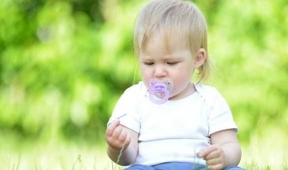 维生素|宝宝一定月龄之后，维生素AD和鱼肝油，你选对了吗？