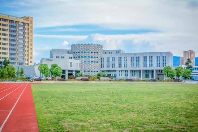 志愿|期待你的加入！湖北工业职业技术学院2020年报考指南上线